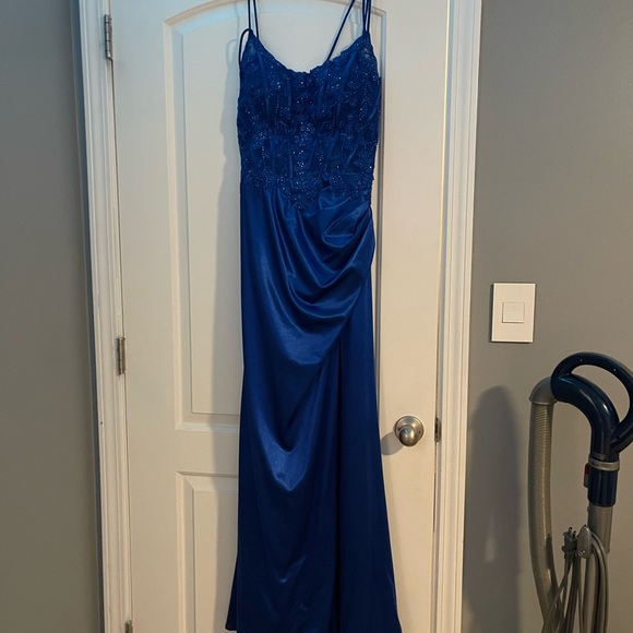 Prom Dress - Picture 10 of 10